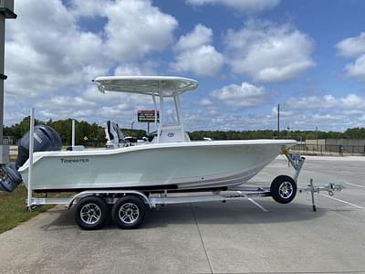 BOATZON | Tidewater 210 CC 2024