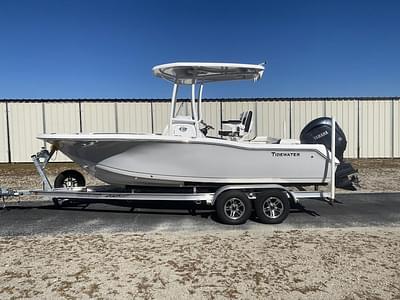 BOATZON | Tidewater 210 LXF 2024