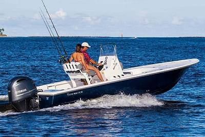 BOATZON | Tidewater 2110 Bay Max 2025