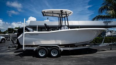 BOATZON | Tidewater 220 CC Adventure 2024