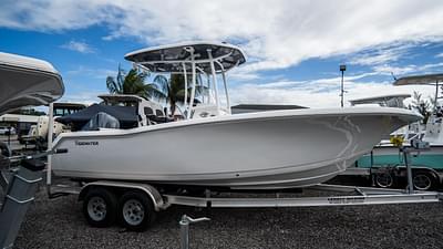 BOATZON | Tidewater 220 CC Adventure 2025