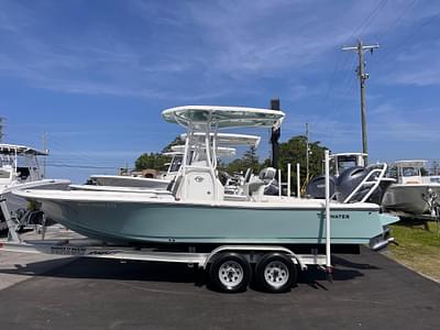 BOATZON | Tidewater 2210 Carolina Bay 2020 BOATZON | Tidewater 2210 Carolina Bay 2020