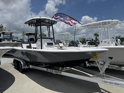 BOATZON | Tidewater 2210 Carolina Bay 2025 BOATZON | Tidewater 2210 Carolina Bay 2025