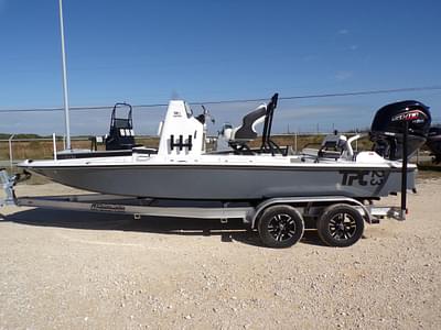 BOATZON | Tidewater 23 Cat 2024