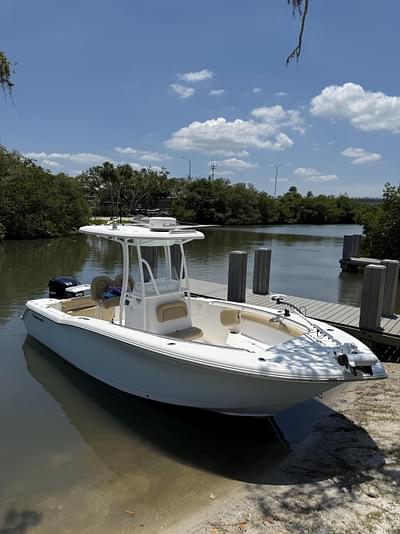 BOATZON | Tidewater 230 CC Adventure 2016