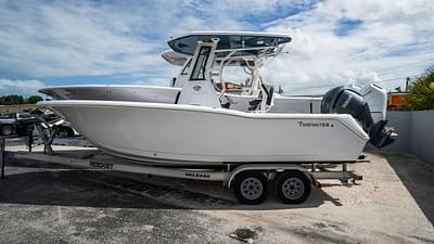 BOATZON | Tidewater 232 CC Adventure 2025