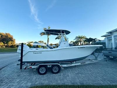 BOATZON | Tidewater 232 LXF 2019