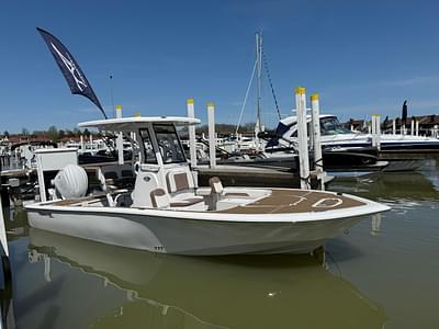 BOATZON | Tidewater 2500 Carolina Bay 2025