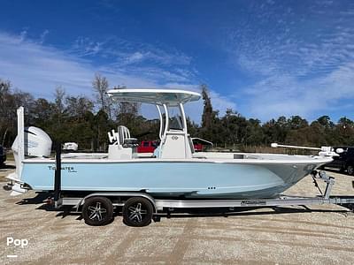 BOATZON | Tidewater 2500 Carolina Bay