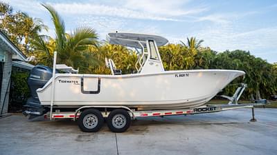 BOATZON | Tidewater 256 CC Adventure 2022 BOATZON | Tidewater 256 CC Adventure 2022