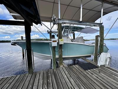BOATZON | Tidewater 280 CC Adventure 2021