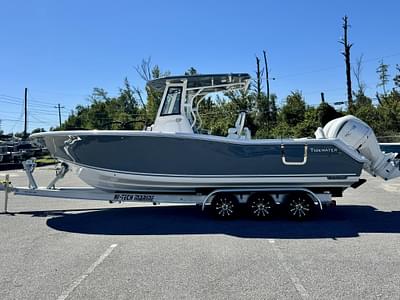 BOATZON | Tidewater 282CC WITH SEAKEEPER RIDE 2025