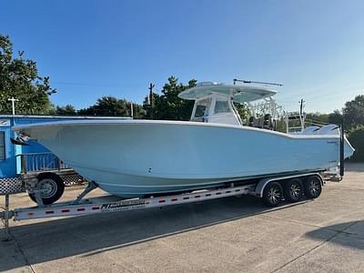 BOATZON | Tidewater 320 CC Adventure 2020