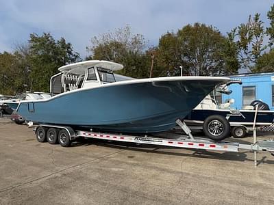 BOATZON | Tidewater 320 CC Adventure 2025 BOATZON | Tidewater 320 CC Adventure 2025