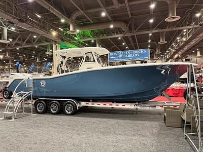 BOATZON | Tidewater 320 CC Adventure 2025