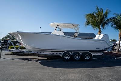 BOATZON | Tidewater 320CC Adventure 2024