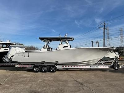 BOATZON | Tidewater 380 CC Adventure 2024