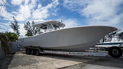 BOATZON | Tidewater 380 CC Adventure 2025