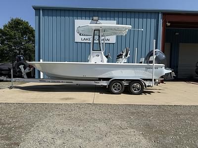 BOATZON | TideWater Boats 2110 BM 2026 BOATZON | TideWater Boats 2110 BM 2026