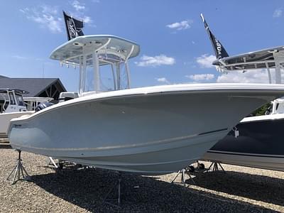 BOATZON | TideWater Boats 220 LXF 2026
