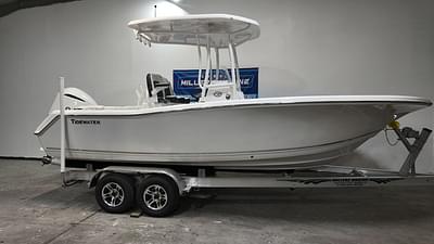 BOATZON | TideWater Boats 220 LXF CC wYamaha Motor 2024