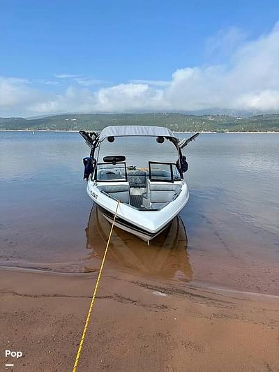 BOATZON | Tige 2100V Limited