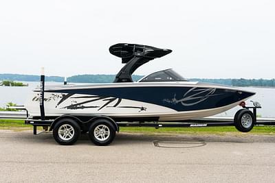 BOATZON | Tige Z1 2011 BOATZON | Tige Z1 2011