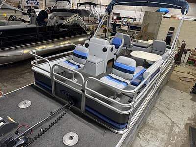 BOATZON | TMC 2200 FM Pontoon 2002 BOATZON | TMC 2200 FM Pontoon 2002