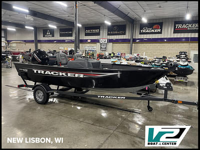 BOATZON | Tracker Boats ProGuide V16 SC 2025