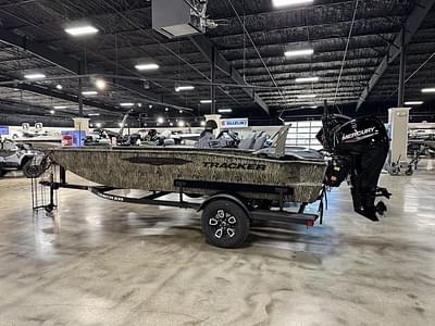 BOATZON | 2025 Tracker Grizzly® 1650 T Prairie Wings Edition