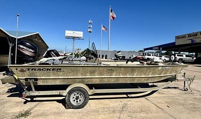 BOATZON | Tracker Marine GRIZZLY 2072 MVX CC 2016