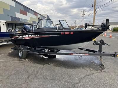 BOATZON | 2022 Tracker Pro Guide V-175 WT