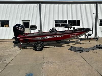 BOATZON | Tracker Pro Team 175 TXW Tournament Edition 2019 BOATZON | Tracker Pro Team 175 TXW Tournament Edition 2019