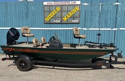 BOATZON | Tracker® Boats Bass Tracker Classic Limited 2025 BOATZON | Tracker® Boats Bass Tracker Classic Limited 2025