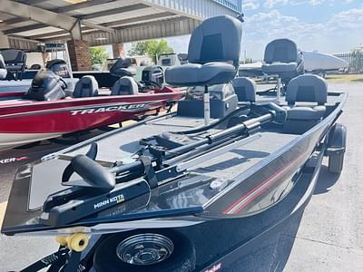 BOATZON | Tracker® Boats Bass Tracker Classic XL 2022 BOATZON | Tracker® Boats Bass Tracker Classic XL 2022