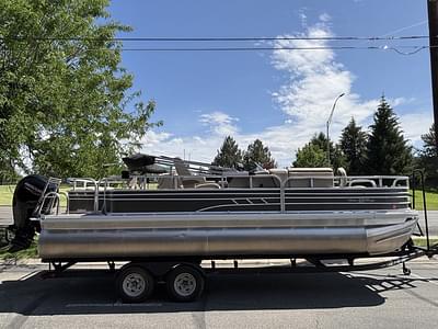 BOATZON | Tracker® Boats FISHING BUDDY DELUXE 2023 BOATZON | Tracker® Boats FISHING BUDDY DELUXE 2023