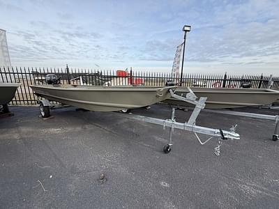 BOATZON | Tracker® Boats Grizzly 15 Jon 2025