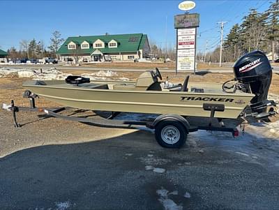 BOATZON | Tracker® Boats Grizzly 1754 SC 2024