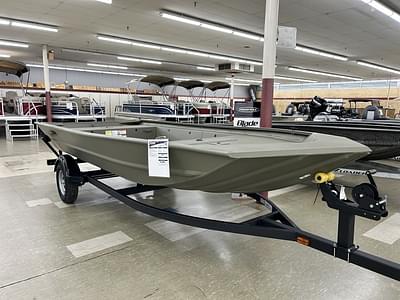 BOATZON | Tracker® Boats Grizzly 1754 Utility 2026