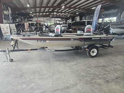 BOATZON | Tracker® Boats Panfish 16 2010 BOATZON | Tracker® Boats Panfish 16 2010