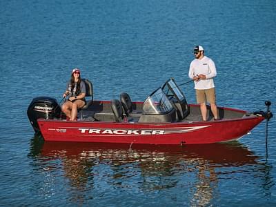 BOATZON | Tracker® Boats Pro Guide V16 WT 2026
