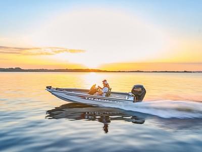 BOATZON | Tracker® Boats Pro Team 175 Crappie Edition 2025 BOATZON | Tracker® Boats Pro Team 175 Crappie Edition 2025