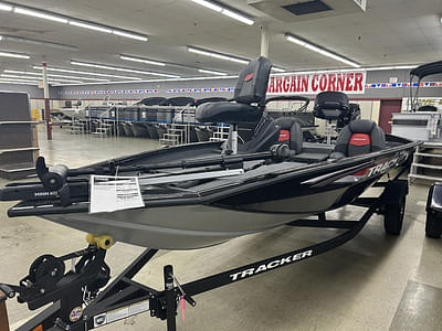 BOATZON | Tracker® Boats Pro Team 175 TF 2025