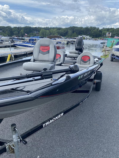 BOATZON | TrackerĀ® Boats Pro Team 175 TXW 2014 BOATZON | TrackerĀ® Boats Pro Team 175 TXW 2014