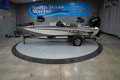 BOATZON | Tracker® Boats PRO TEAM 175 TXW 2023