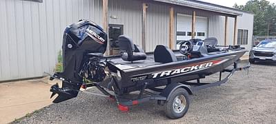 BOATZON | Tracker® Boats PRO TEAM 175 TXW 2025