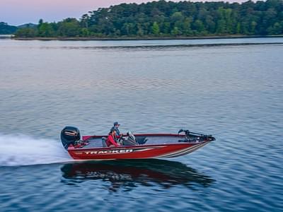 BOATZON | Tracker® Boats Pro Team 195 Tournament Edition 2026