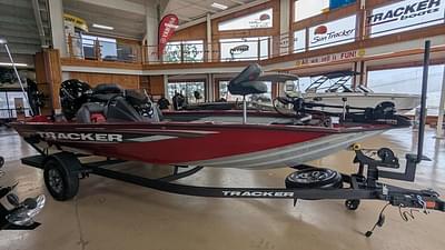 BOATZON | Tracker® Boats PT 195TXE 2025