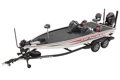 BOATZON | Tracker® Boats Savage 215 2025