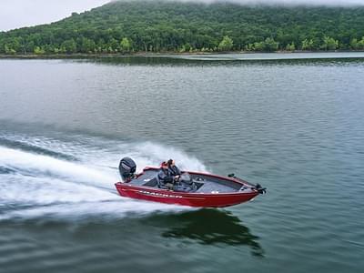 BOATZON | Tracker® Boats Super Guide V16 SC 2026